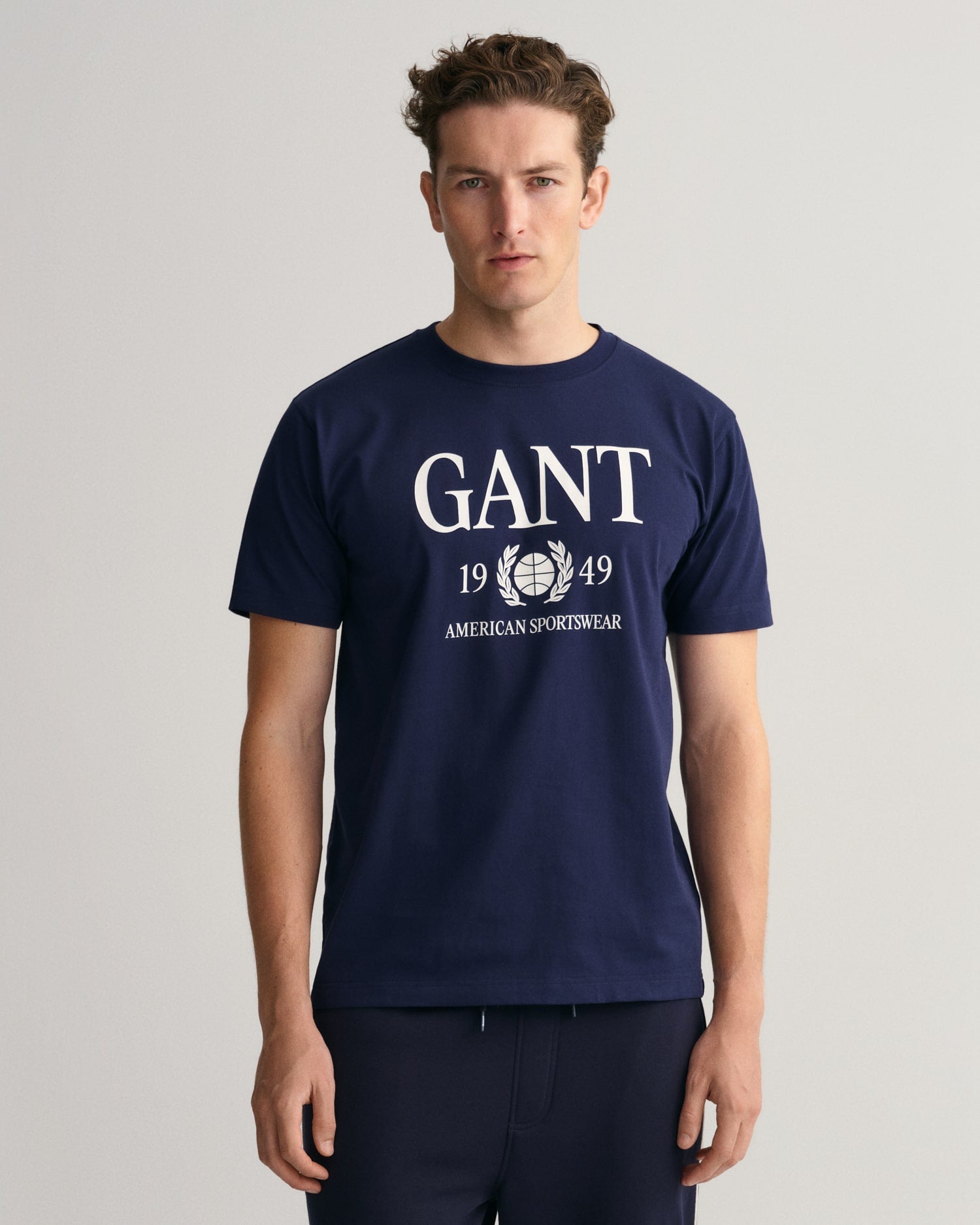 RETRO CREST T-SHIRT-CLASSIC BLUE