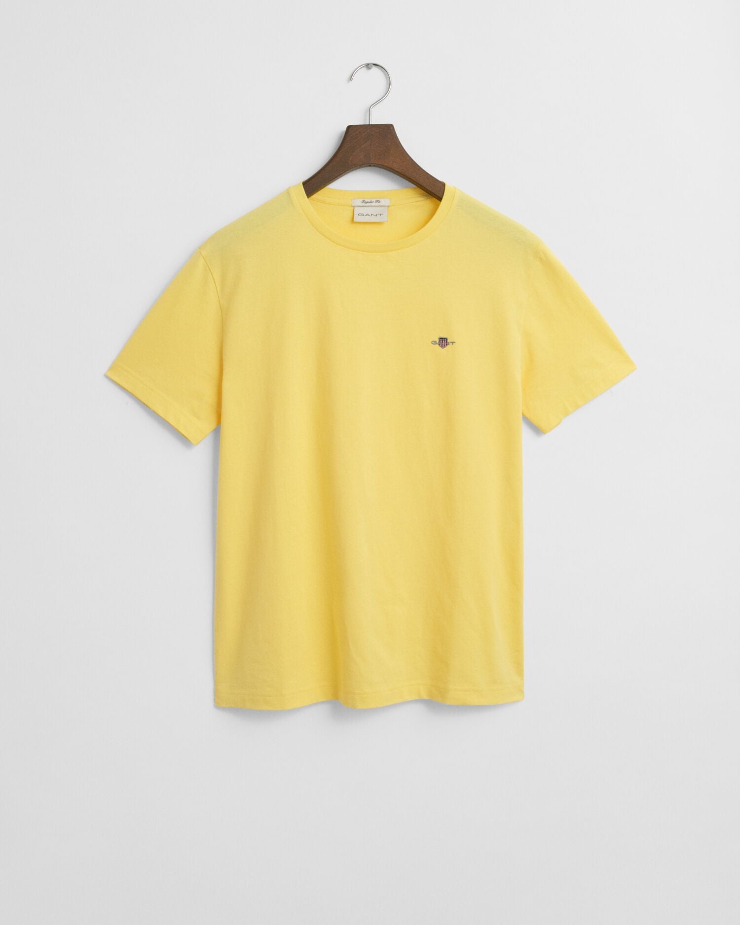 REG SHIELD SS T-SHIRT-BANANA YELLOW
