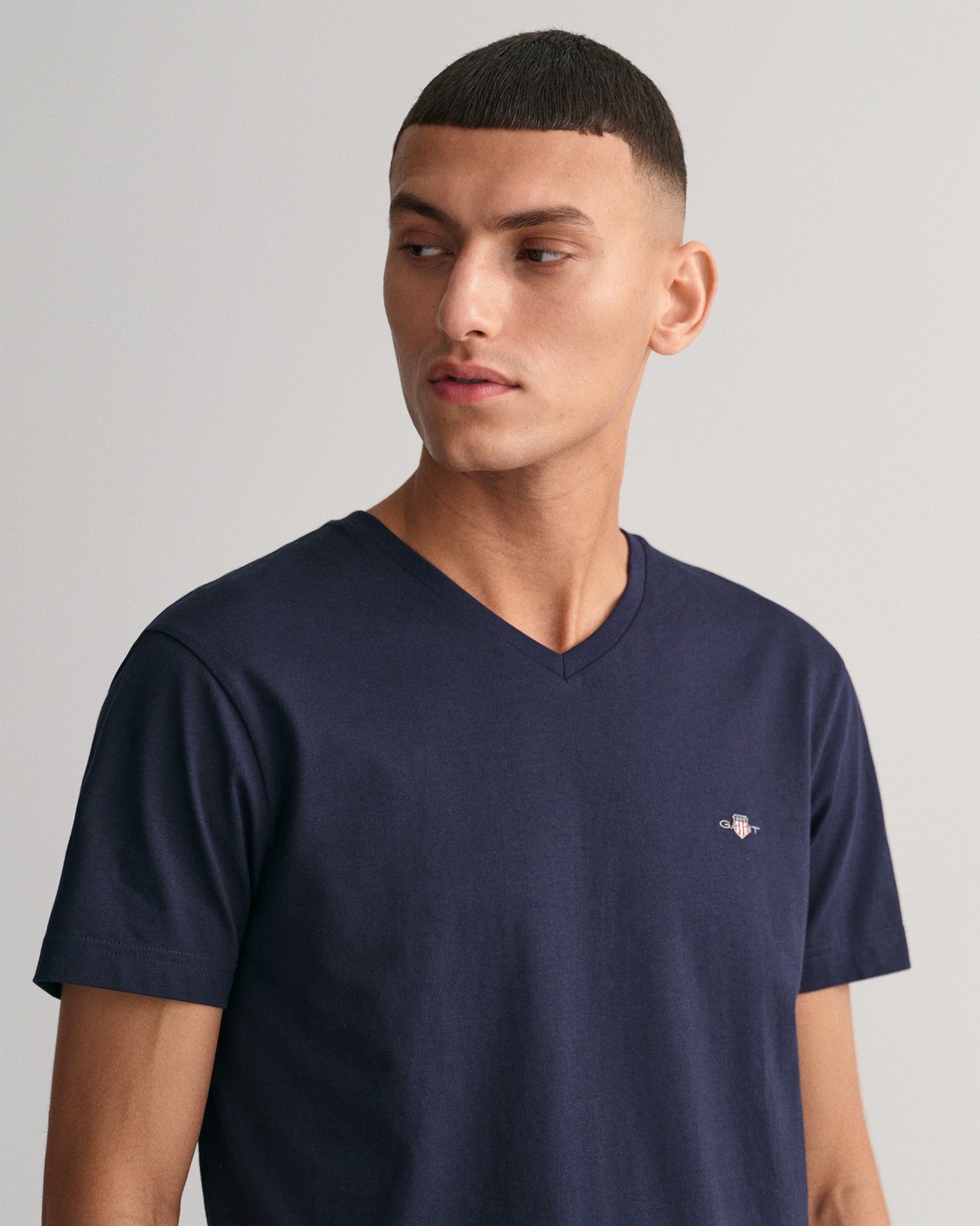 SLIM SHIELD V-NECK T-SHIRT-EVENING BLUE