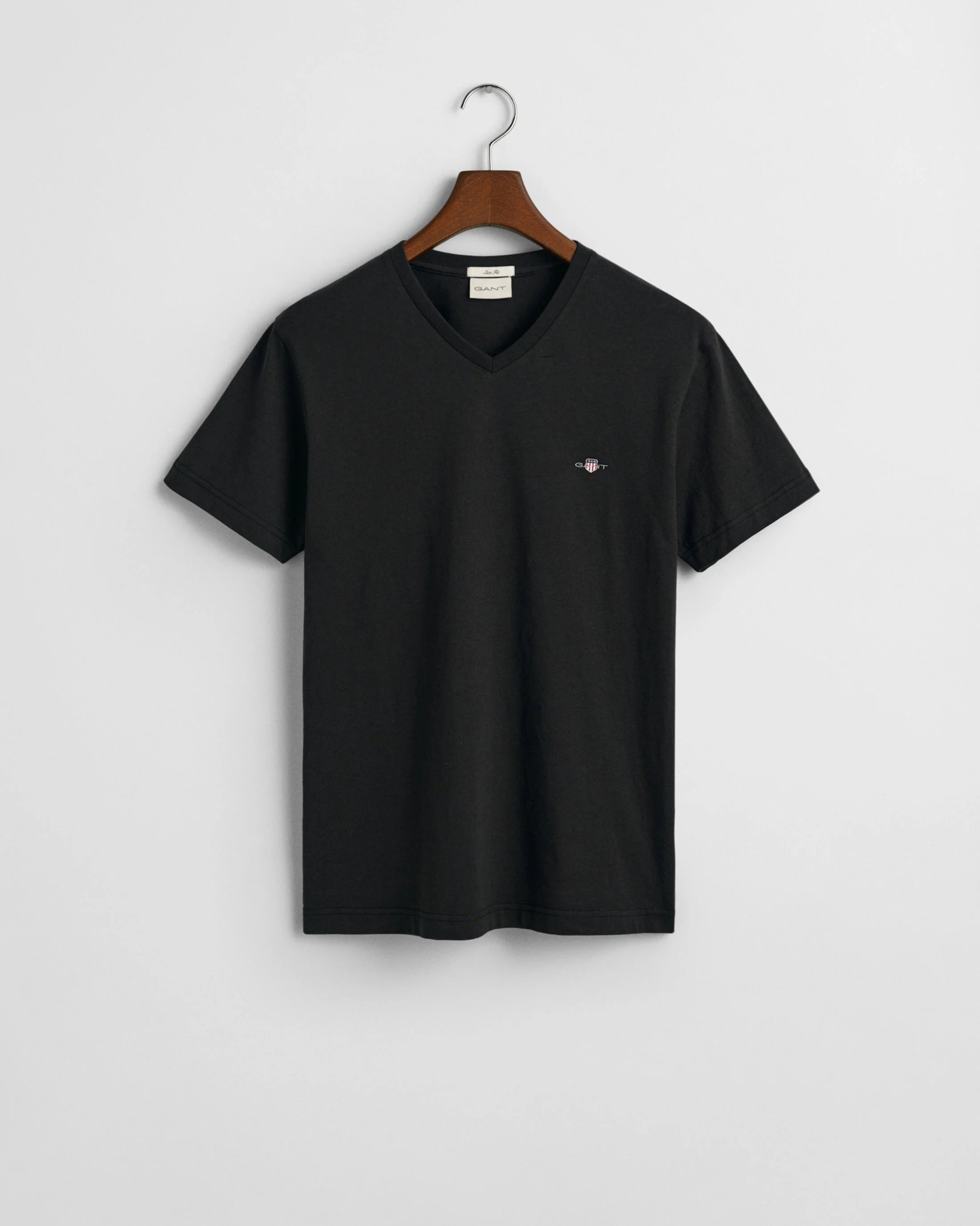SLIM SHIELD V-NECK T-SHIRT-BLACK
