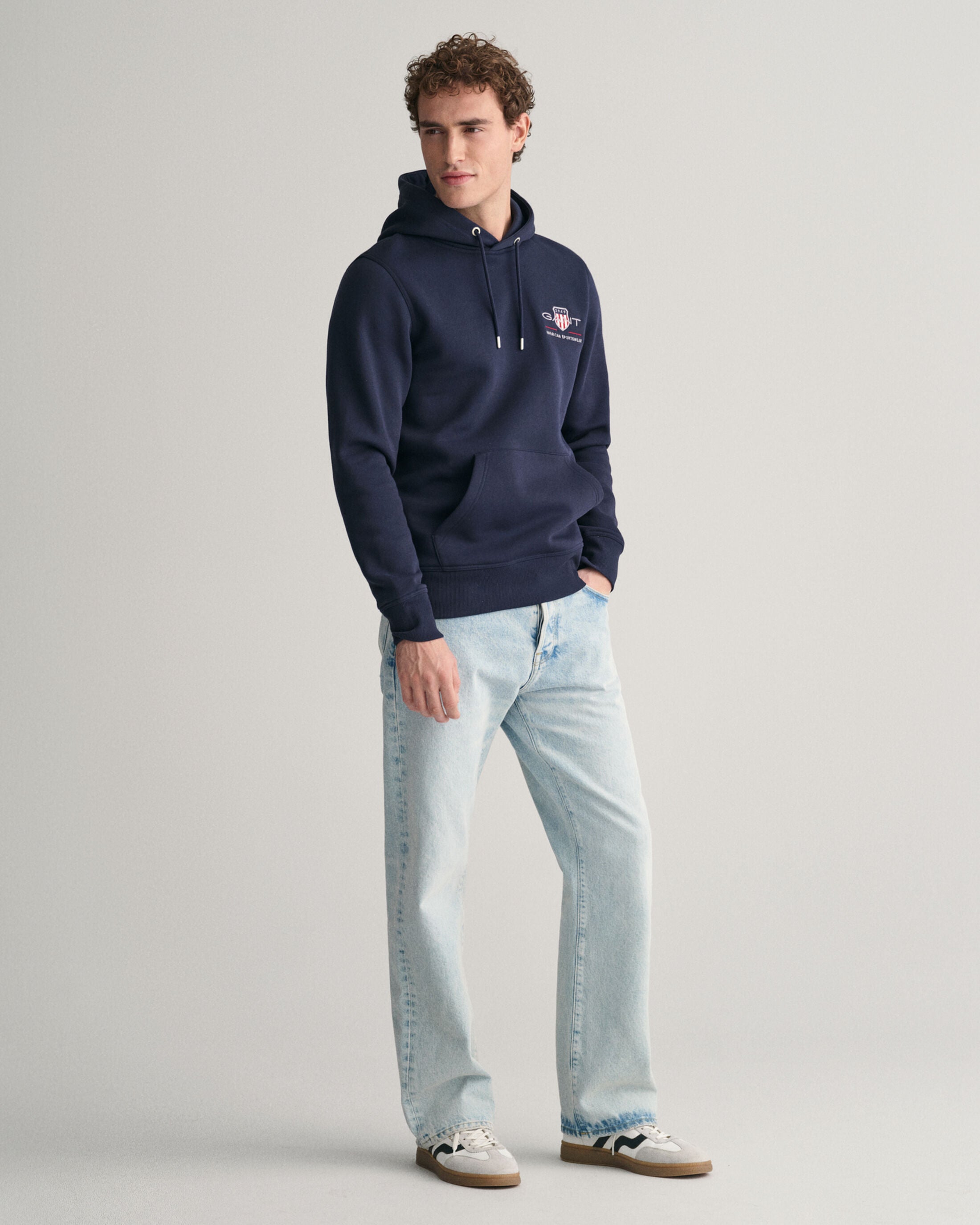 REG MEDIUM ARCHIVE SHIELD HOODIE-EVENING BLUE