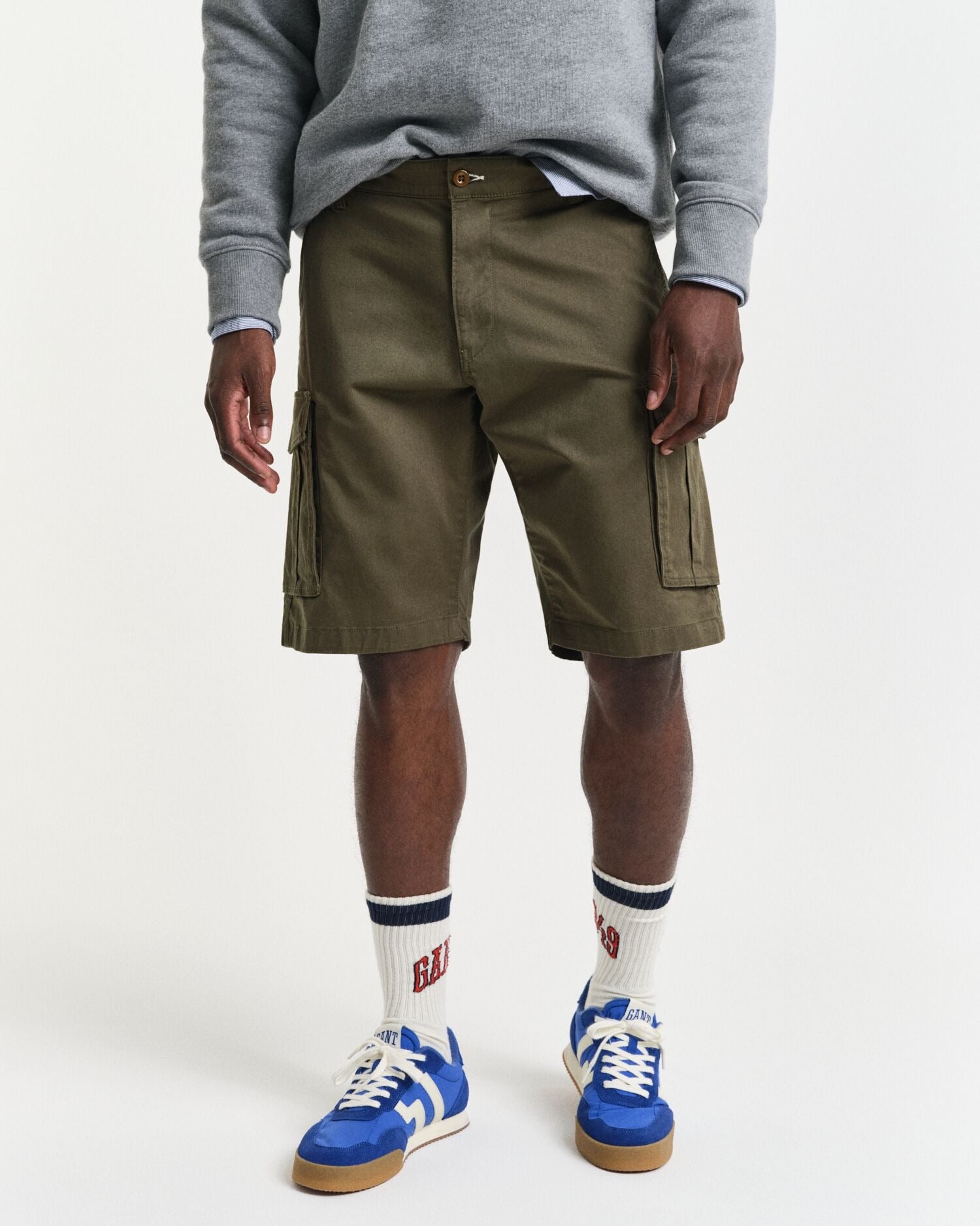 RELAXED TWILL CARGO SHORTS-RACING GREEN