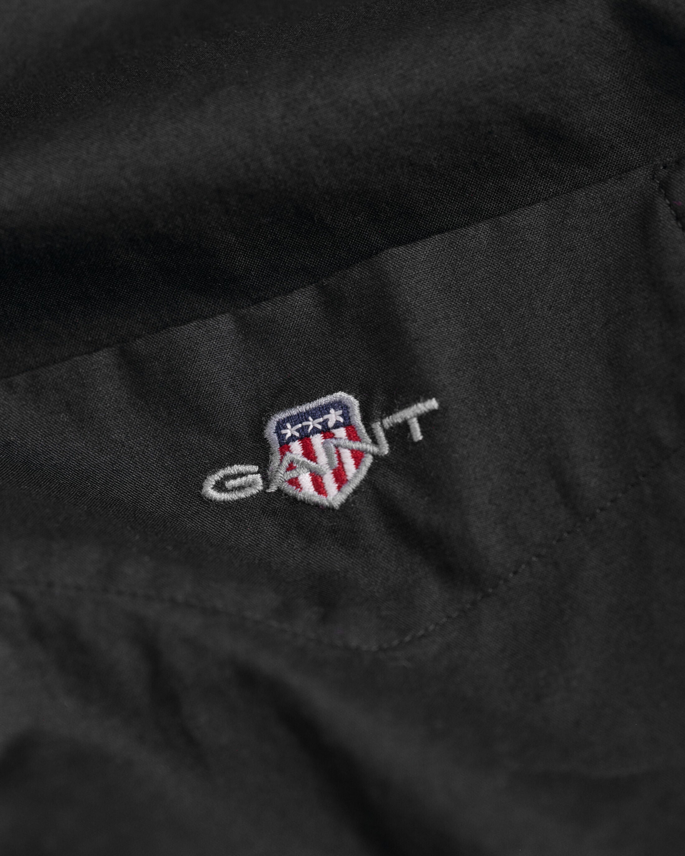 REG CLASSIC POPLIN SHIRT-BLACK