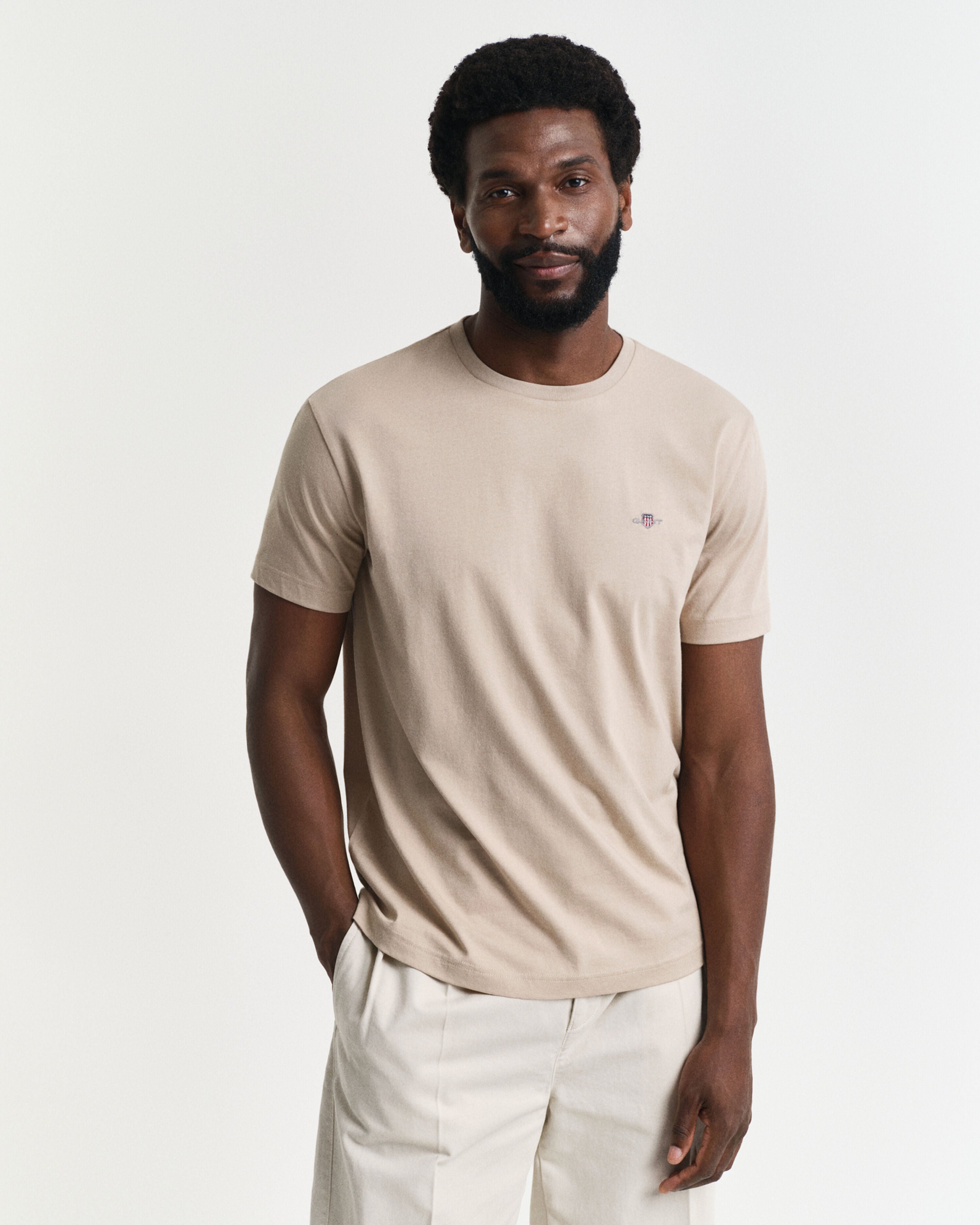 REG SHIELD SS T-SHIRT-DRY SAND