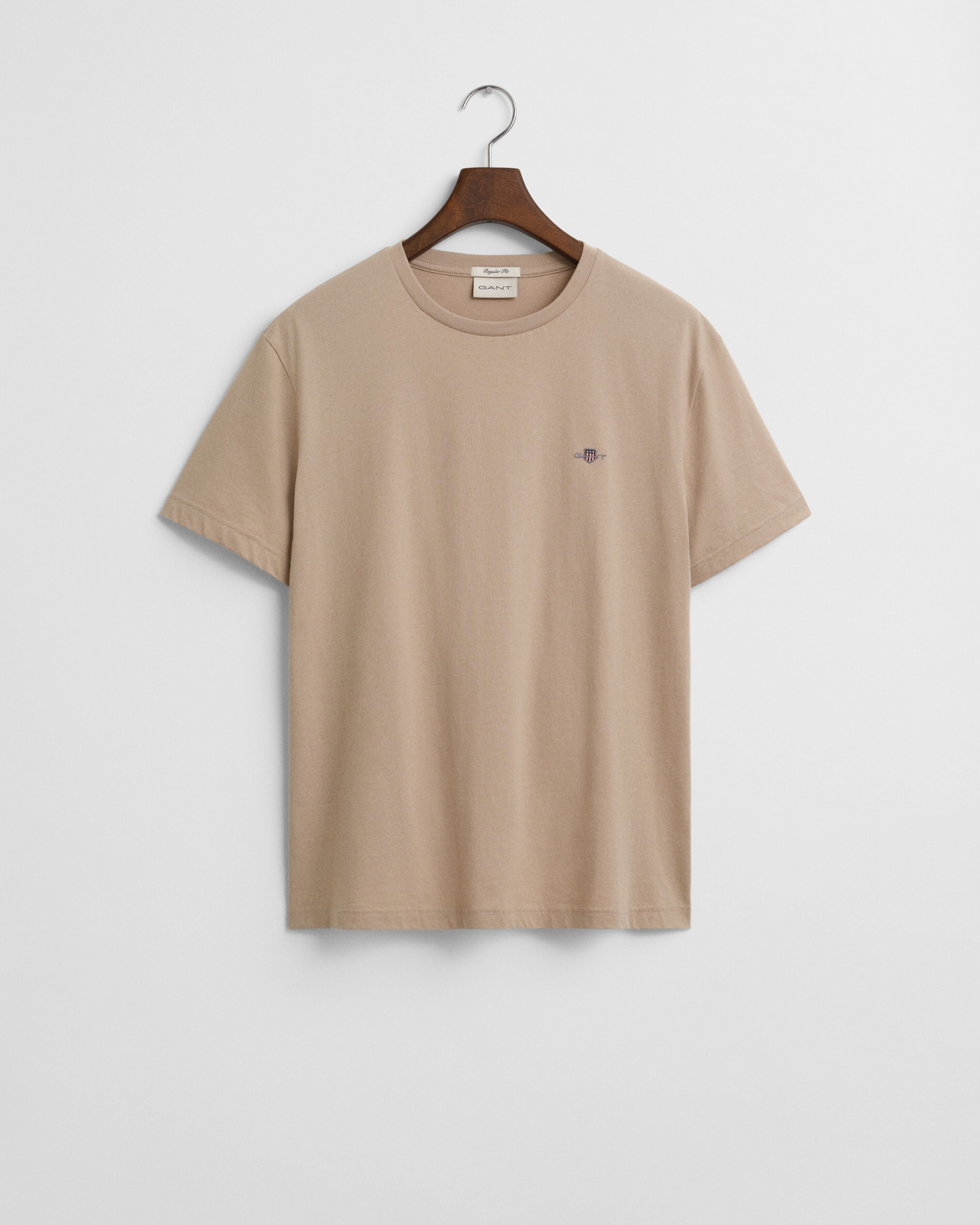 REG SHIELD SS T-SHIRT-DRY SAND