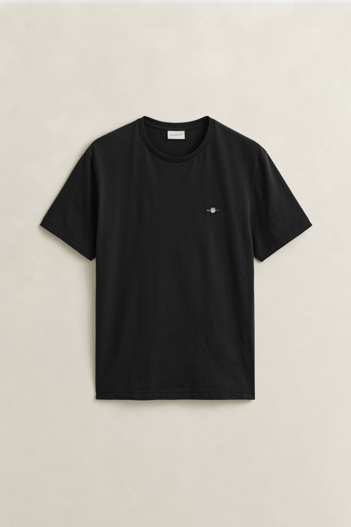 REG SHIELD SS T-SHIRT-BLACK