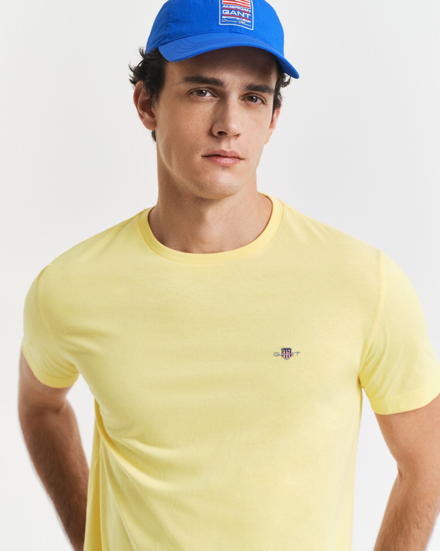REG SHIELD SS T-SHIRT-BANANA YELLOW
