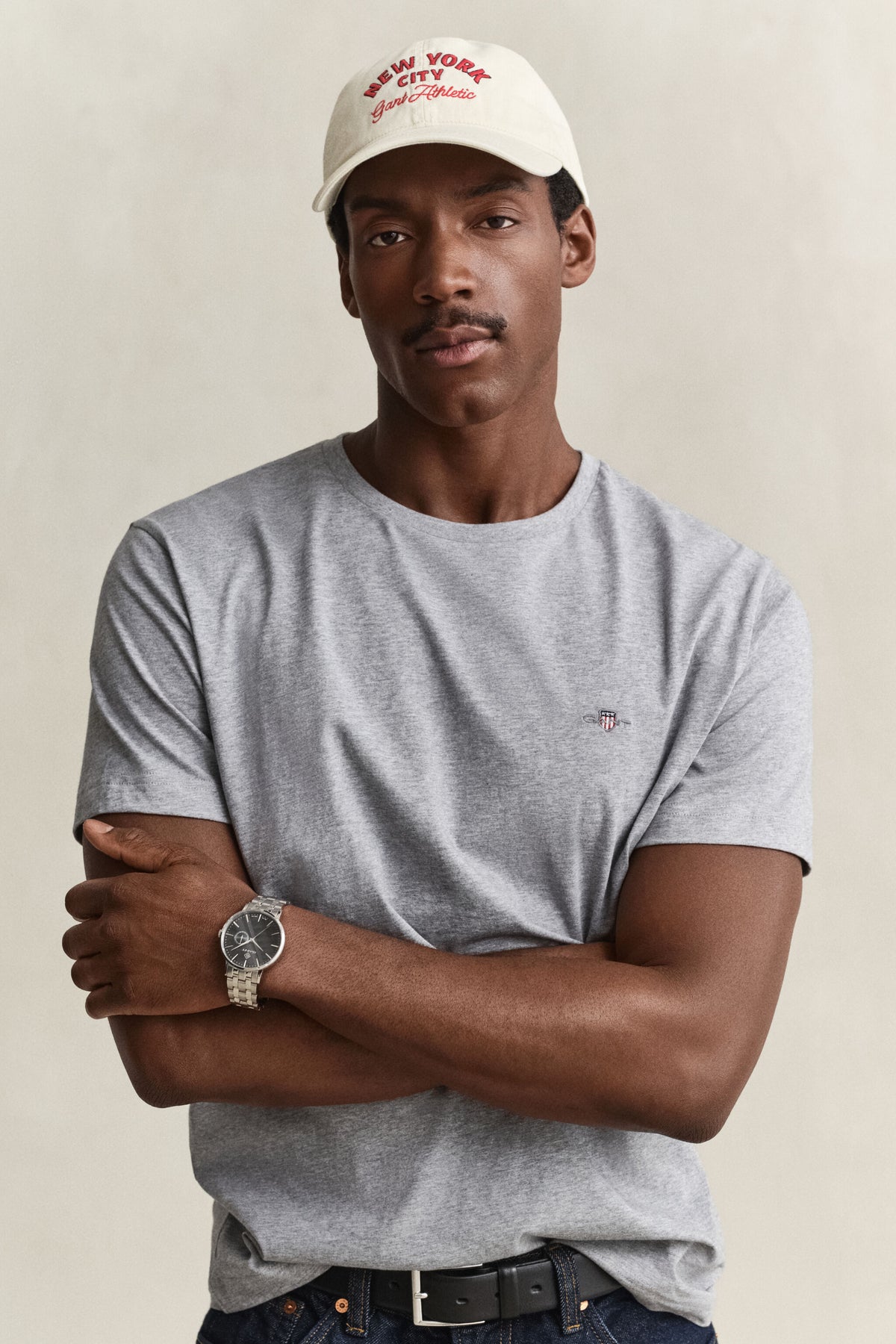 REG SHIELD SS T-SHIRT-ASHGREY