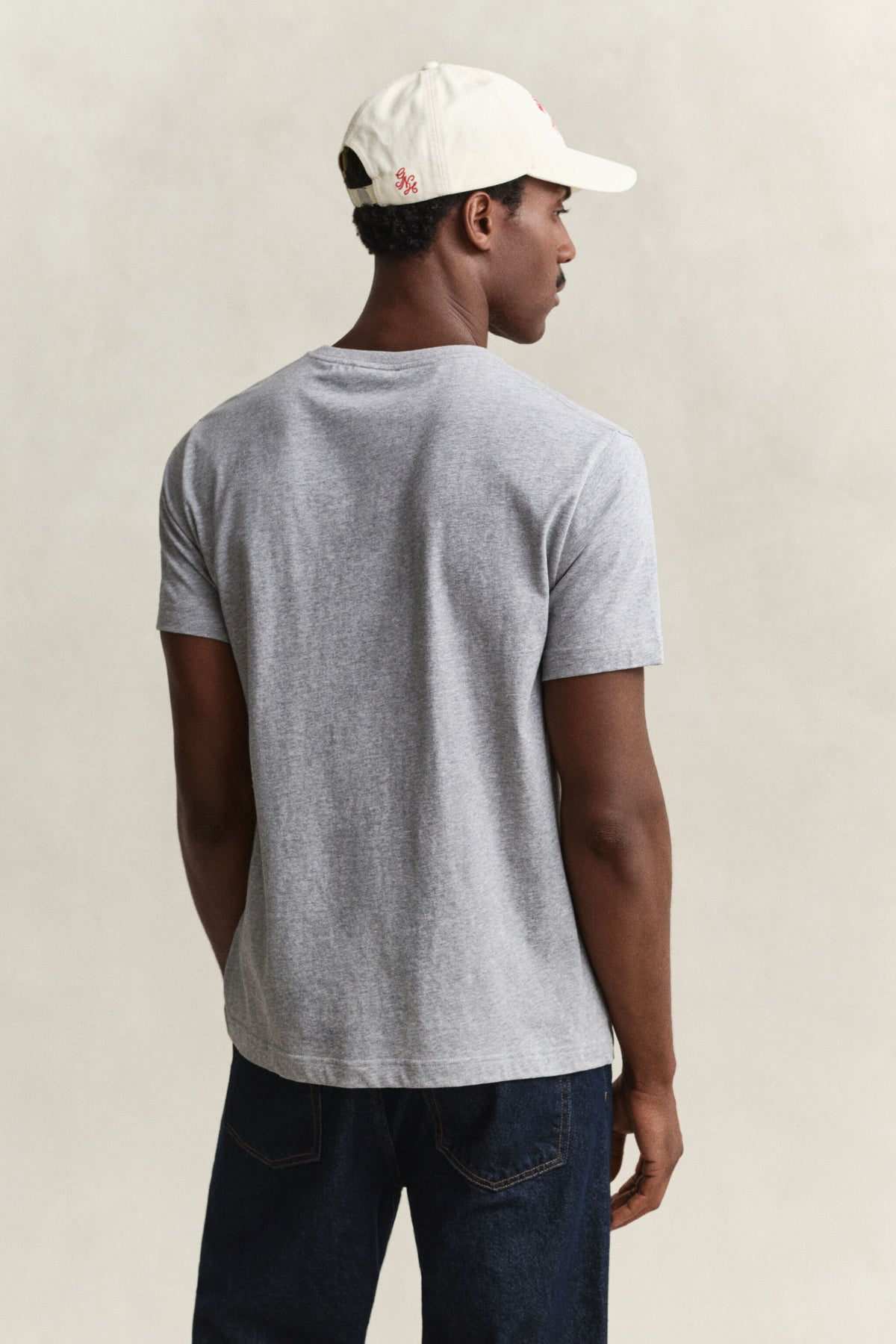 REG SHIELD SS T-SHIRT-ASHGREY
