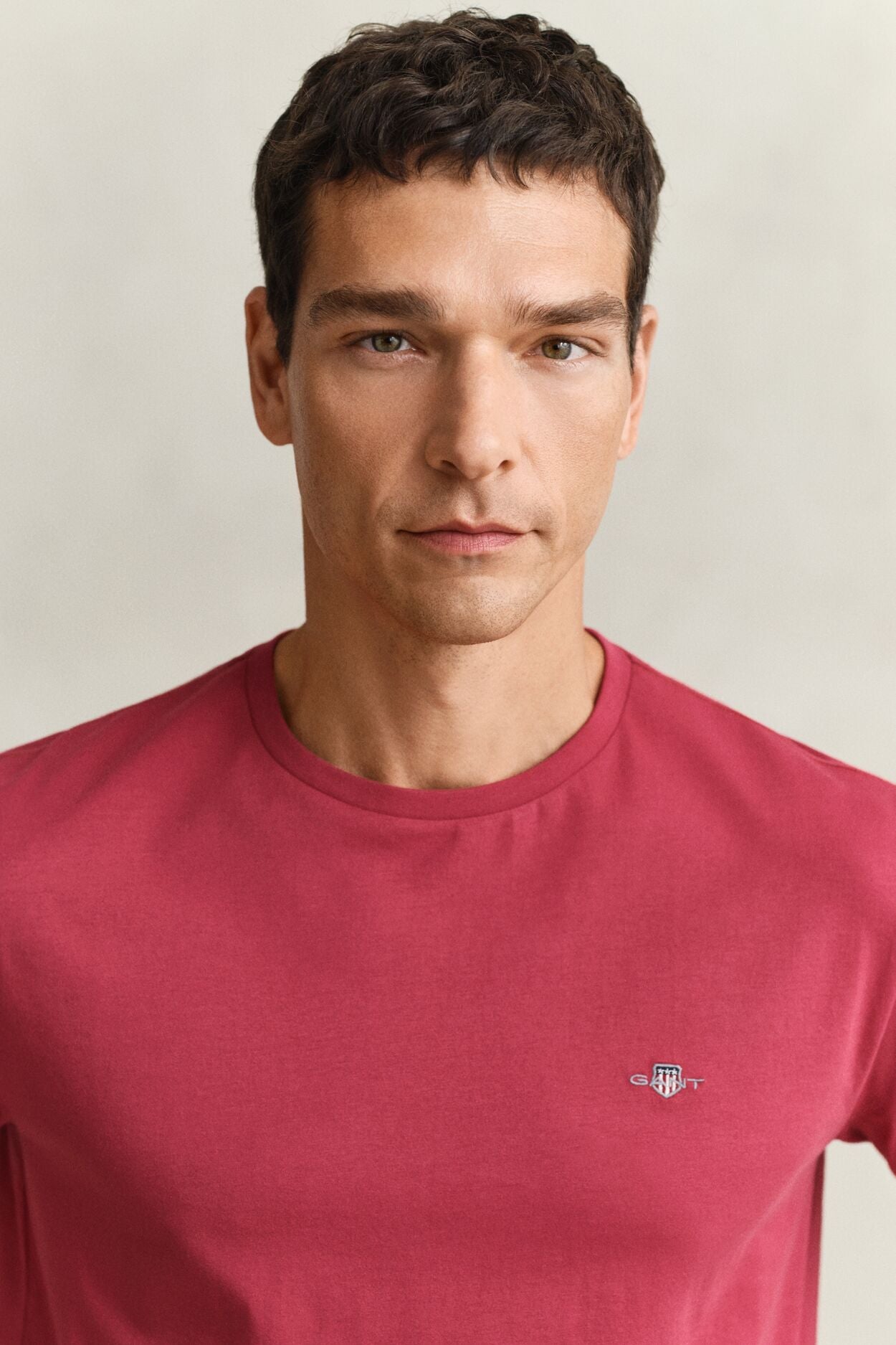 REG SHIELD SS T-SHIRT-MAROON