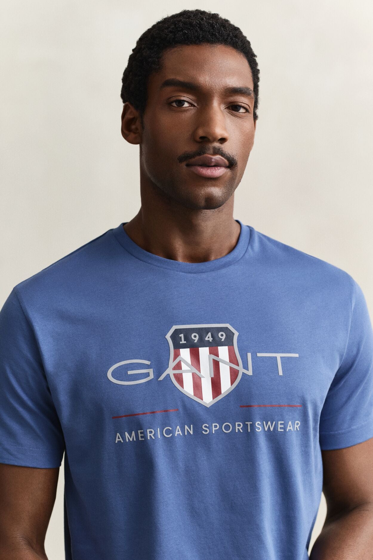 REG ARCHIVE SHIELD SS T-SHIRT-VINTAGE BLUE