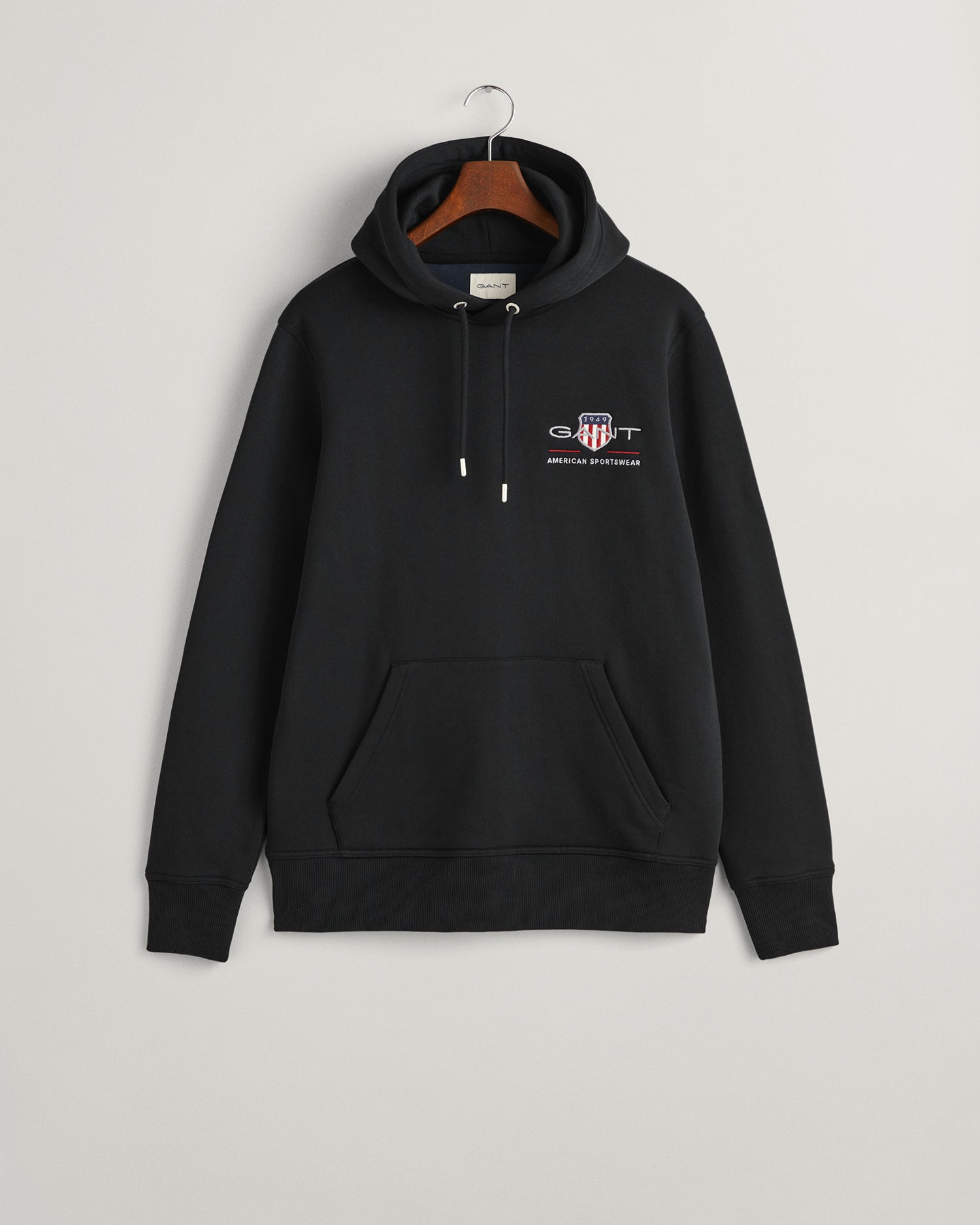 REG MEDIUM ARCHIVE SHIELD HOODIE-BLACK