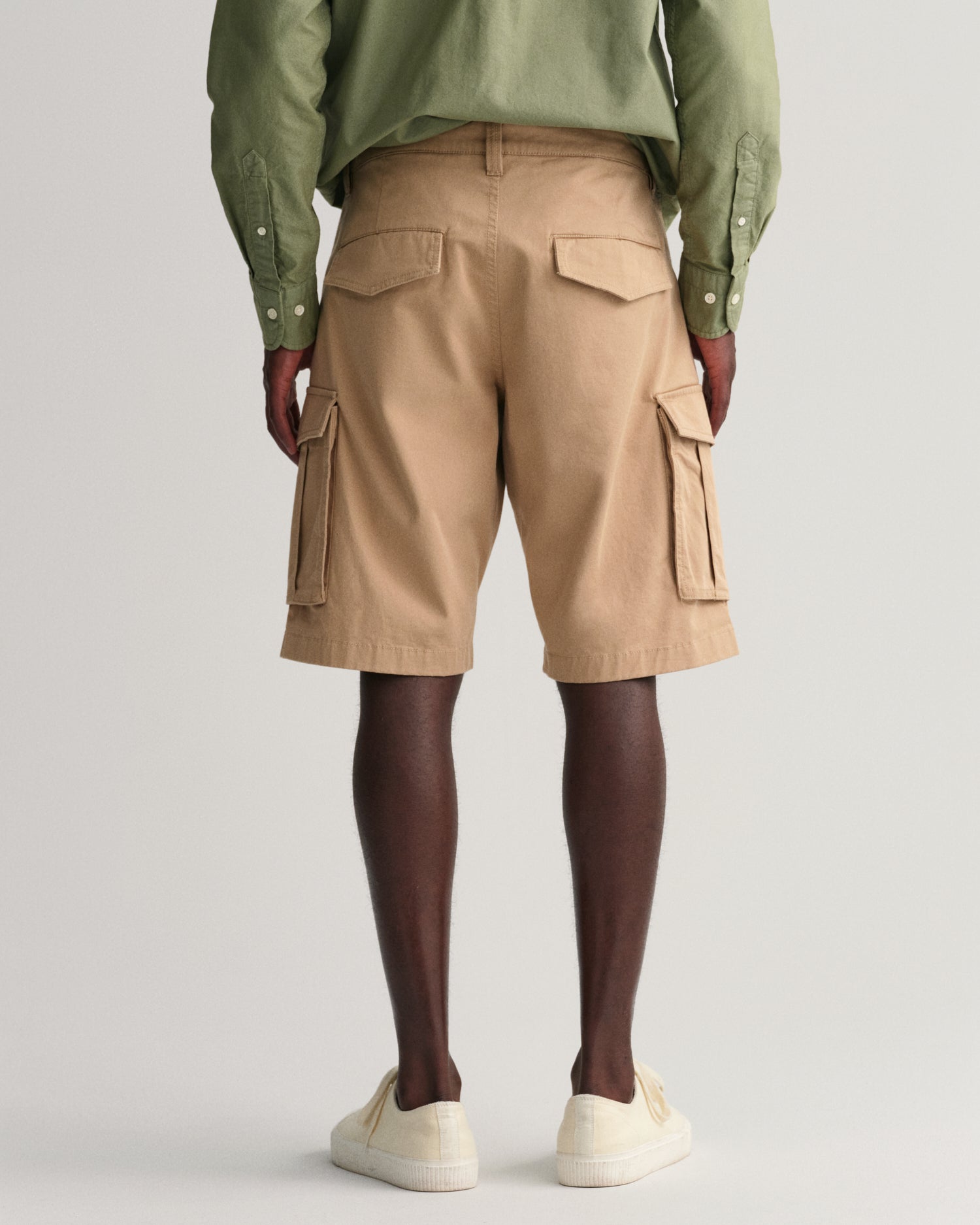 RELAXED TWILL CARGO SHORTS-DARK KHAKI