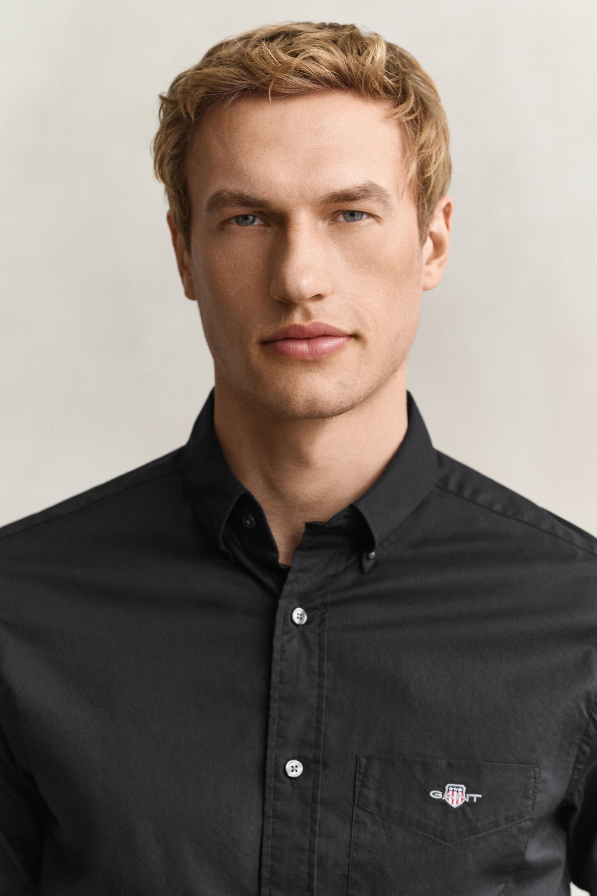 REG CLASSIC POPLIN SHIRT-BLACK