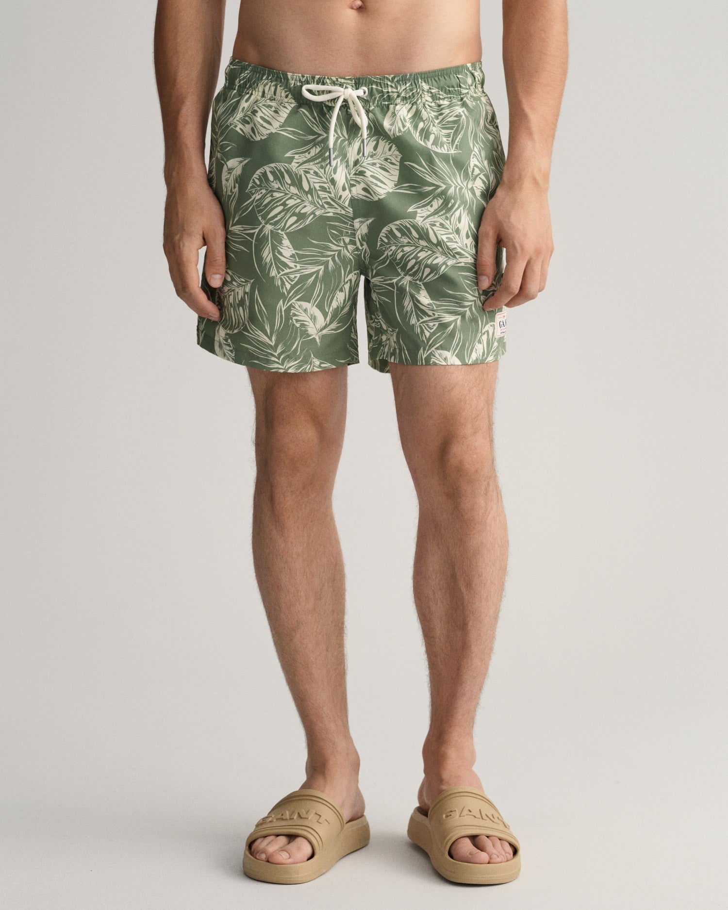CF TROPICAL LEAVES PRINT SW SHORTS-KALAMATA GREEN