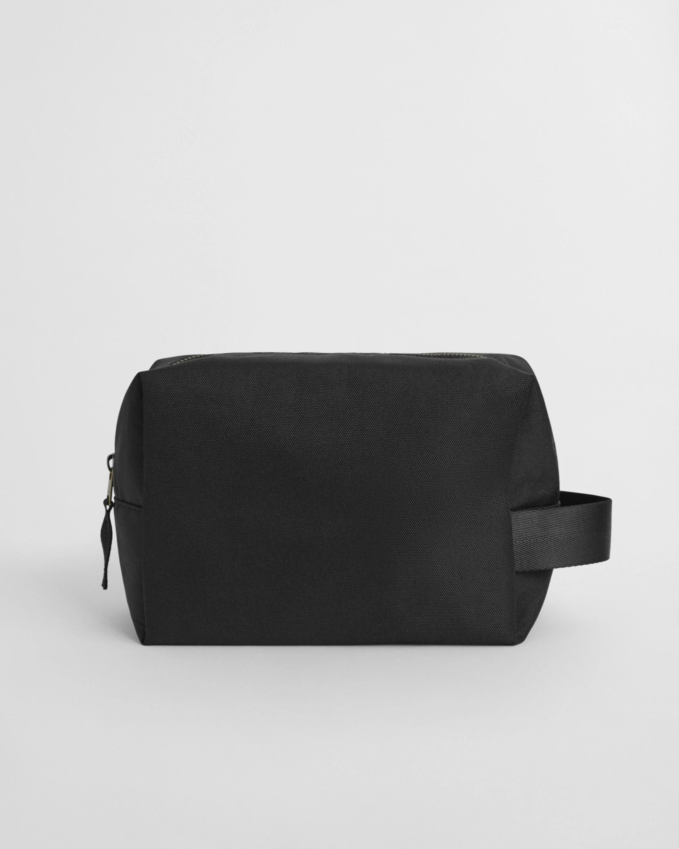 SHIELD WASH BAG-BLACK