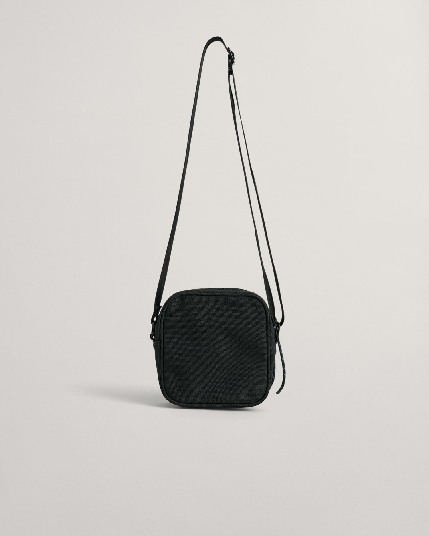 UNISEX. GANT USA CROSSBODY BAG-EBONY BLACK